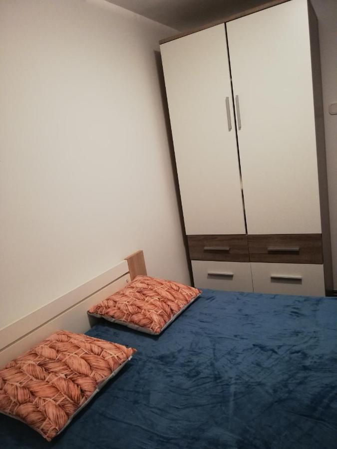 Apartman Cvita Tkon Exterior photo