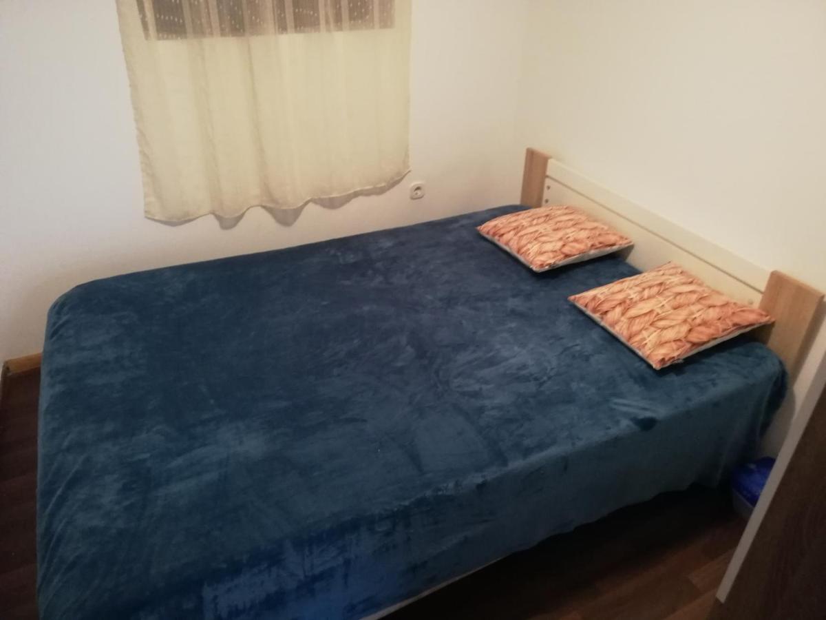 Apartman Cvita Tkon Exterior photo